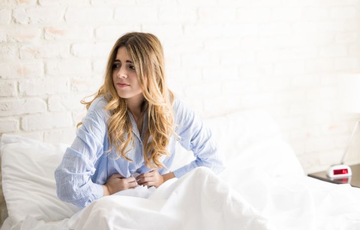 Care sunt cauzele menstruației cu cheaguri?